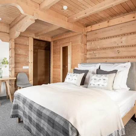Bed & Breakfast Malinowa 3*