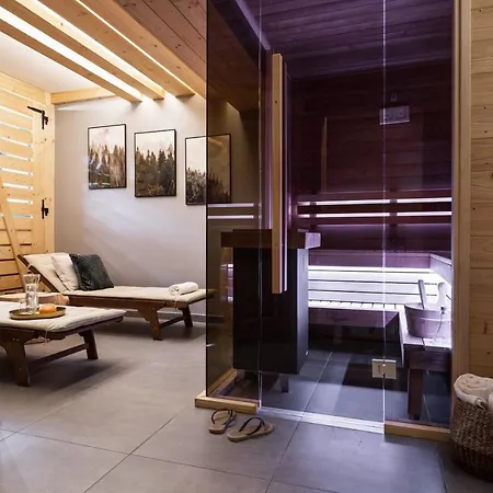 Malinowa Bed & Breakfast 4*