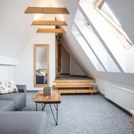 ベッド・アンド・ブレックファスト ウィラ マリノワ 3*