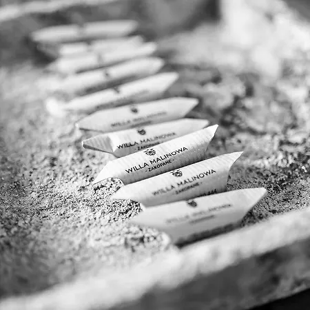 לינה וארוחת בוקר Malinowa 3*